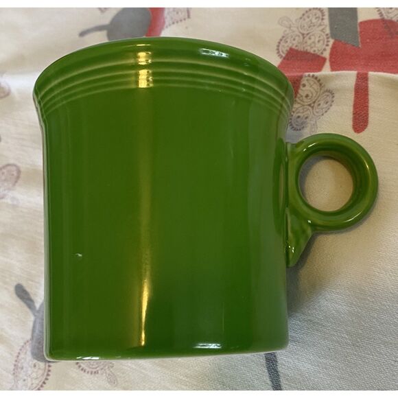 Fiestaware Shamrock Classic Ring Handle 10.4oz Mug - Picture 3 of 6